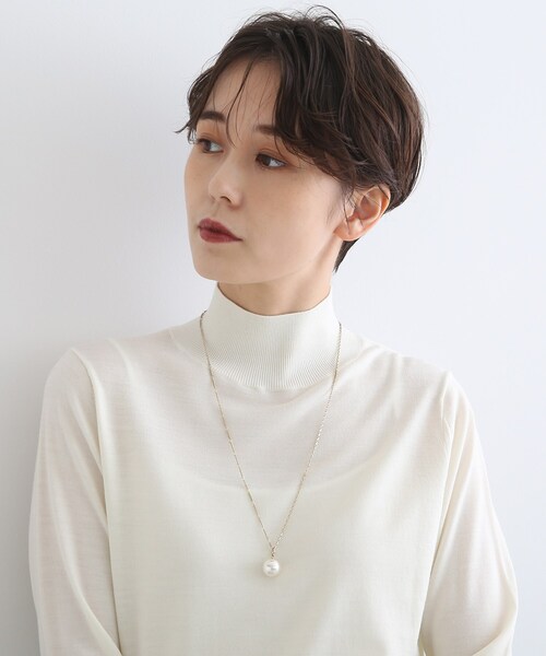 INDIVI（インディヴィ）の「◆ミドルパール調ネックレス（ネックレス・レディース・シルバー/ゴールド・00）」の11枚目の写真