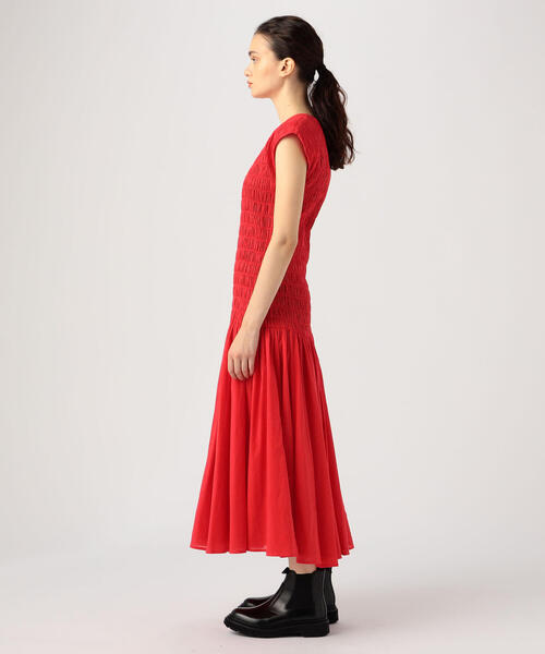 TOMORROWLAND （トゥモローランド）の「MERLETTE シャーリング ロングワンピース（ワンピース・レディース・ブラック/レッド・3）」の3枚目の写真