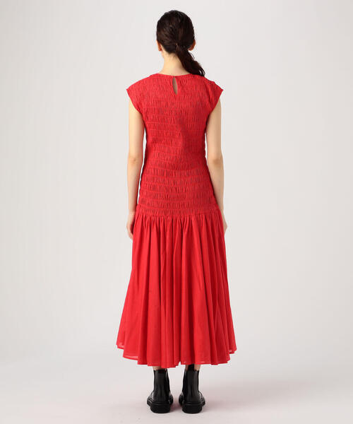 TOMORROWLAND （トゥモローランド）の「MERLETTE シャーリング ロングワンピース（ワンピース・レディース・ブラック/レッド・3）」の5枚目の写真