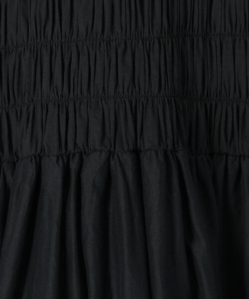 TOMORROWLAND （トゥモローランド）の「MERLETTE シャーリング ロングワンピース（ワンピース・レディース・ブラック/レッド・3）」の9枚目の写真