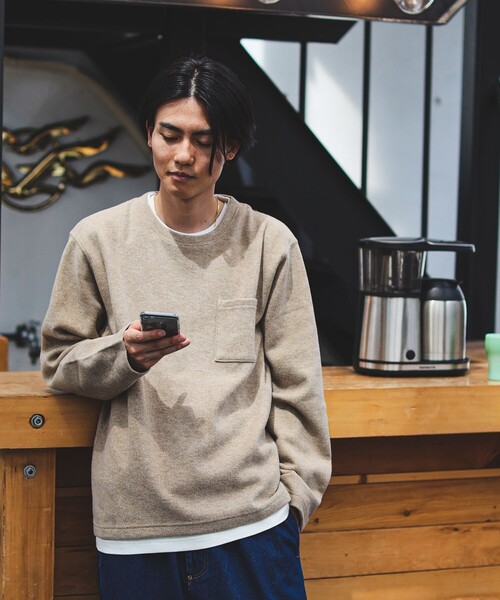 BEAMS HEART（ビームスハート）の「起毛 フェイクレイヤー ロングスリーブ Tシャツ（Tシャツ/カットソー・メンズ・チャコールグレー/ベージュ/ネイビー/グリーン系その他・SMALL/MEDIUM/LARGE/X-LARGE）」の6枚目の写真