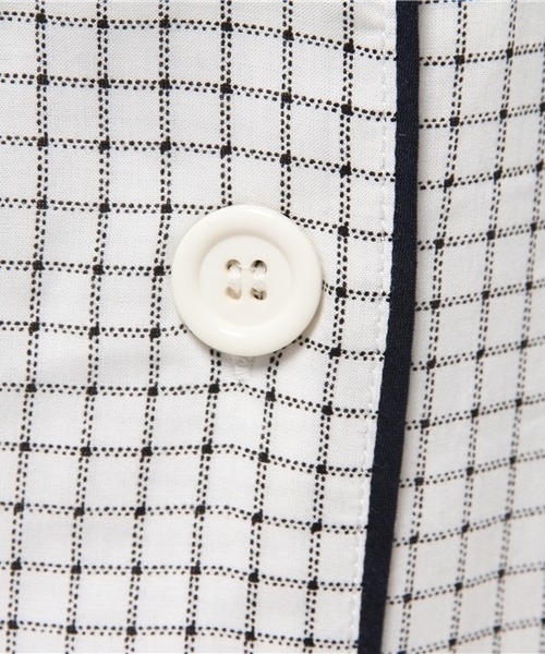 CIAOPANIC(チャオパニック)の「【Ciaopanic】レーヨン混パジャマSH(シャツ/ブラウス・レディース・ベージュ/ネイビー/オフホワイト・FREE)」の6枚目の写真