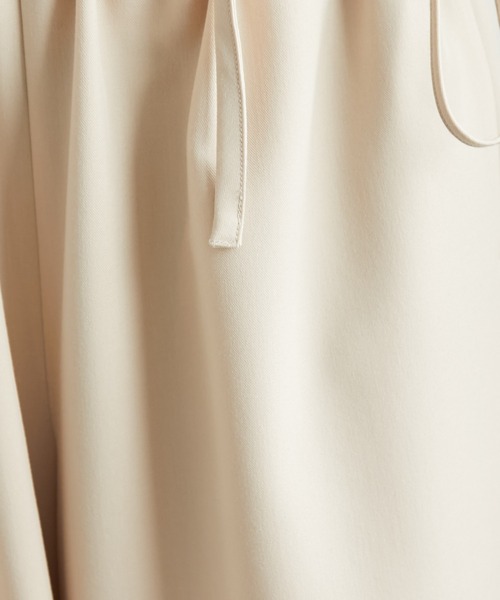 COLLAGE GALLARDAGALANTE(コラージュガリャルダガランテ)の「ボリュームギャザーコンビネゾン(つなぎ/オールインワン・レディース・ブラック/キナリ・FREE)」の16枚目の写真