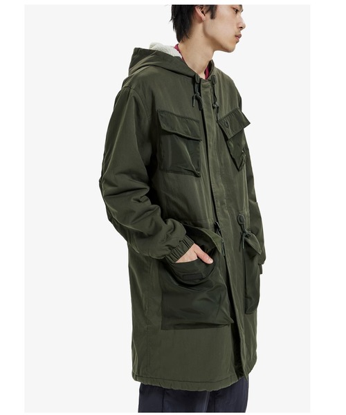 FRED PERRY(フレッドペリー)の「Utility Pocket Parka(ミリタリージャケット・メンズ・カーキ・S/M/L)」の8枚目の写真