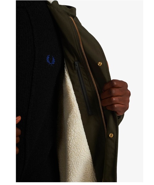 FRED PERRY(フレッドペリー)の「Utility Pocket Parka(ミリタリージャケット・メンズ・カーキ・S/M/L)」の12枚目の写真