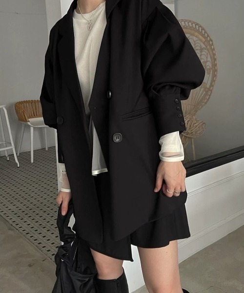 WILLFULLY（ウィルフリー）の「asymmetry design tuck volume sleeve JK（テーラードジャケット・レディース・ブラック/チャコール・FREE）」の17枚目の写真