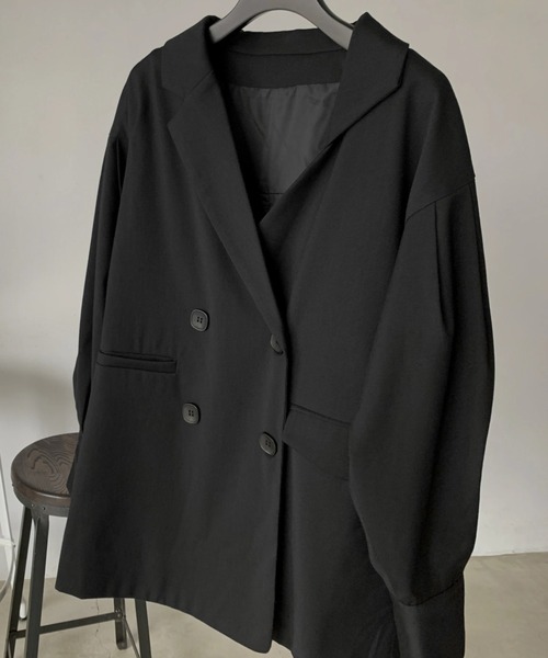 WILLFULLY（ウィルフリー）の「asymmetry design tuck volume sleeve JK（テーラードジャケット・レディース・ブラック/チャコール・FREE）」の15枚目の写真