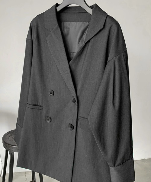 WILLFULLY（ウィルフリー）の「asymmetry design tuck volume sleeve JK（テーラードジャケット・レディース・ブラック/チャコール・FREE）」の21枚目の写真