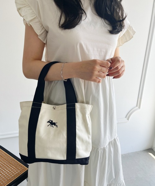 POLOCHAMPS(ポロチャンプス)の「POLOCHAMPS/ポロチャンプス 別注 ポーチ付き 刺繍キャンバストートバッグ(トートバッグ・レディース・ネイビー/ベージュ/ピンク/グリーン/ブラック・FREE)」の6枚目の写真