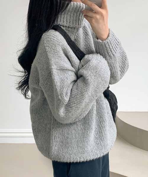 BEIDELLI（ベイデリー）の「[BELLIDE MADE] ルーズフィットリブタートルネックニット（ニット/セーター・レディース・グレー/ベージュ・FREE）」の3枚目の写真