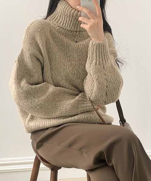 BEIDELLI（ベイデリー）の「[BELLIDE MADE] ルーズフィットリブタートルネックニット（ニット/セーター・レディース・グレー/ベージュ・FREE）」の4枚目の写真