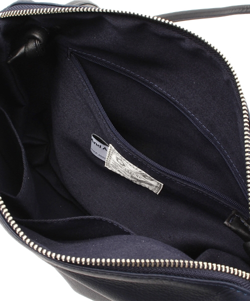 And A（アンドエー）の「ショルダークラッチバッグ (TAZUNE)（クラッチバッグ・レディース・ブラック/ネイビー・FREE）」の12枚目の写真