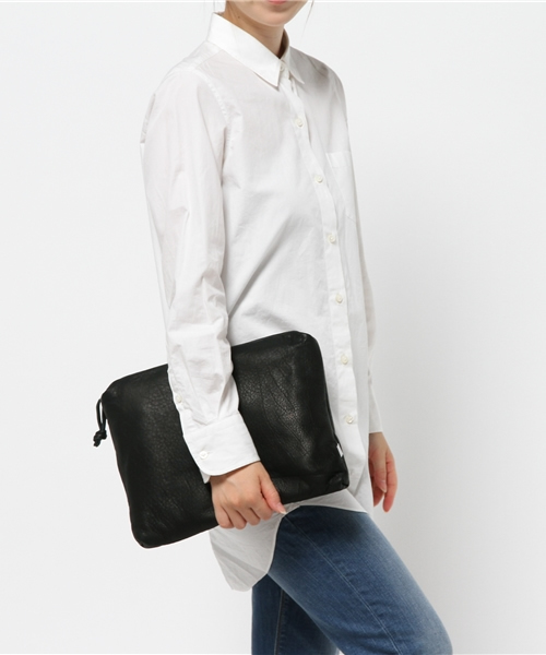 And A（アンドエー）の「ショルダークラッチバッグ (TAZUNE)（クラッチバッグ・レディース・ブラック/ネイビー・FREE）」の14枚目の写真