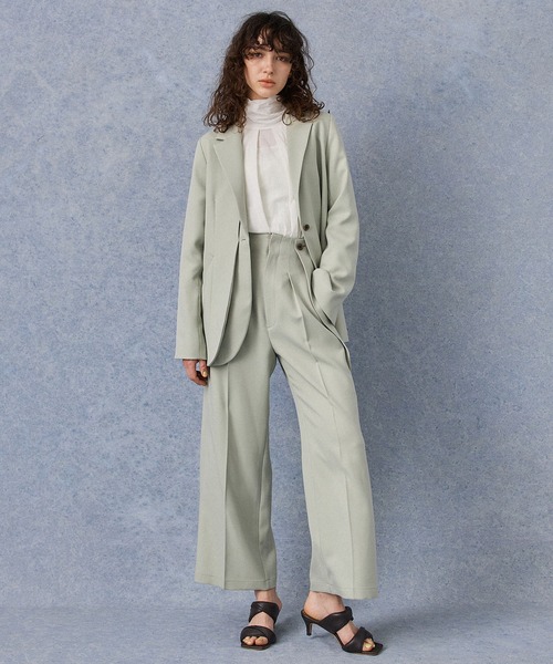 PUBLIC TOKYO（パブリックトウキョウ）の「【シワにならない・華奢見え】ウォッシャブルフレアパンツ/タックワイドパンツ/ワイドストレート（スラックス・レディース・ブラウン/ダークグレー/ミント・1/2）」の18枚目の写真