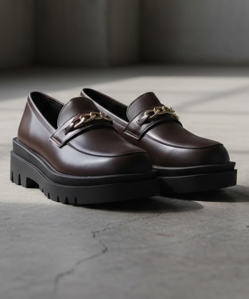 LibertyDoll(リバティードール)の「軽量厚底 ユニセックス トラックソールローファー(ローファー・レディース・ダークブラウン系/ブラック系1/ブラック/ブラック系その他/ブラック系/ホワイト/ホワイト系/ダークブラウン/アイボリー/ダークブラウン系1/ブラック系3/ブラック系2/ブラック系5/アイボリー系1/ダークブラウン系2/ブラック系4/シルバー系1/シルバー系2/ブラック系6/ブラック系7/その他2/その他1・XL/LL/44/L/40/S/M/41/42/43)」の17枚目の写真