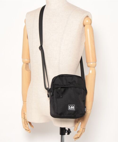 Lee(リー)の「Lee/リー 縦型ミニショルダー(ショルダーバッグ・レディース・ブラック・ONE SIZE)」の6枚目の写真