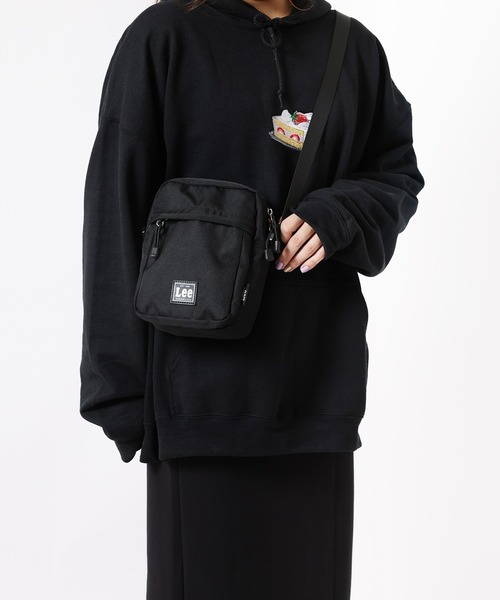 Lee(リー)の「Lee/リー 縦型ミニショルダー(ショルダーバッグ・レディース・ブラック・ONE SIZE)」の5枚目の写真
