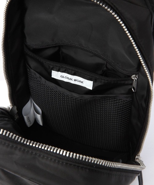 GLOBAL WORK(グローバルワーク)の「URBAN CARRY ボディバック/182167(ボディバッグ/ウエストポーチ・メンズ・チャコールグレー/その他/ブラック・FREE)」の12枚目の写真