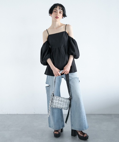 PAGEBOY（ページボーイ）の「オープンショルダーブラウス（シャツ/ブラウス・レディース・オフホワイト/ブラック・FREE）」の5枚目の写真