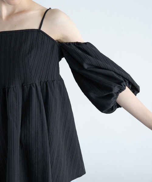 PAGEBOY（ページボーイ）の「オープンショルダーブラウス（シャツ/ブラウス・レディース・オフホワイト/ブラック・FREE）」の10枚目の写真