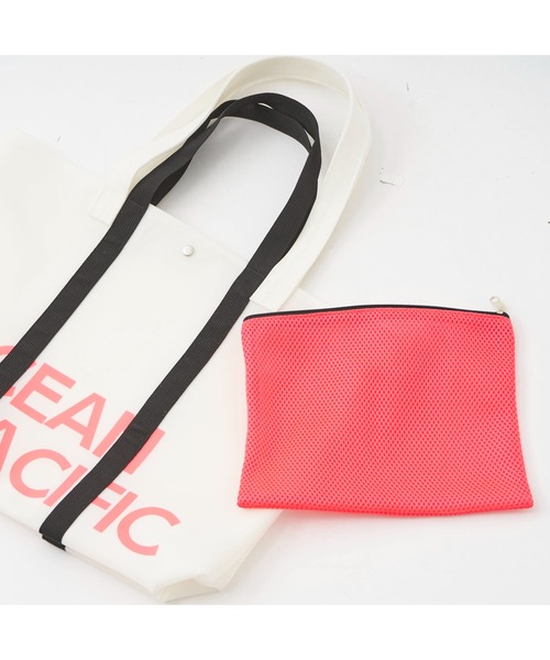 Ocean Pacific（オーシャンパシフィック）の「Ocean Pacific/オーシャンパシフィック ブランド ロゴ メッシュ素材 ポーチ付 シリコン風 トートバッグ バッグ（トートバッグ・メンズ・ブラック/ピンク・FREE）」の16枚目の写真