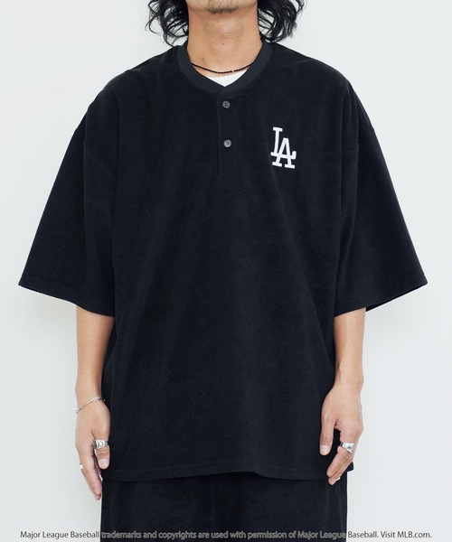 MLB(メジャーリーグベースボール)の「MLB / メジャーリーグベースボール Lulu & Arnie 別注 オーバーサイズ パイル ヘンリーネック 半袖 Tシャツ(Tシャツ/カットソー・メンズ・グリーン系その他/ブルー系その他/ホワイト系その他/ブラック系その他2/グレー系その他/ブラック系その他・FREE)」の19枚目の写真