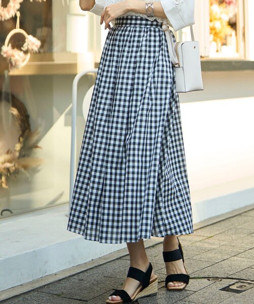 DRESKIP（ドレスキップ）の「◆【ふわっと軽やか】綿混ギャザ－スカート（スカート・レディース・オレンジ/ネイビー/ブラック系1/ライトブルー・02/04/03）」の2枚目の写真