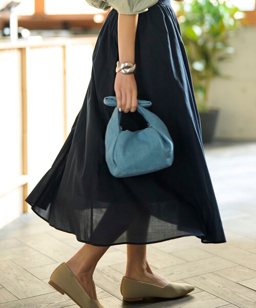 DRESKIP（ドレスキップ）の「◆【ふわっと軽やか】綿混ギャザ－スカート（スカート・レディース・オレンジ/ネイビー/ブラック系1/ライトブルー・02/04/03）」の4枚目の写真