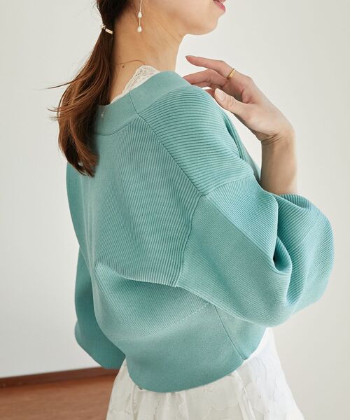 MAJESTIC LEGON(マジェスティックレゴン)の「ビジューボタンショートカーディガン(ニット/セーター・レディース・ピンク/グリーン/ブラック/アイボリー・MEDIUM)」の20枚目の写真