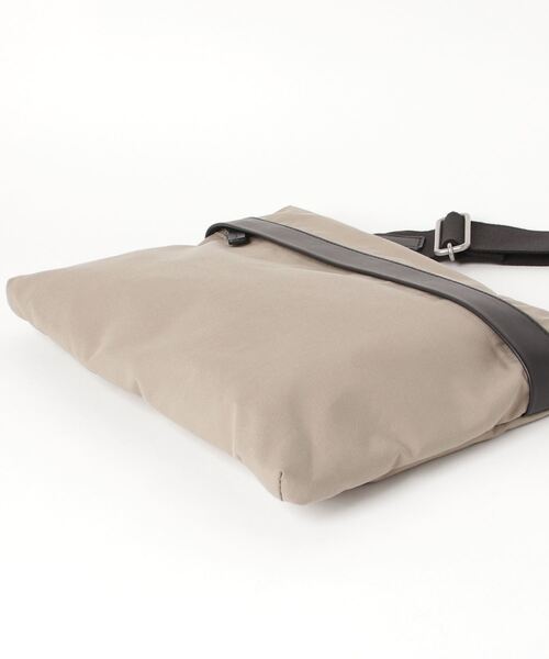MARGARET HOWELL（マーガレットハウエル）の「PROOFED COTTON