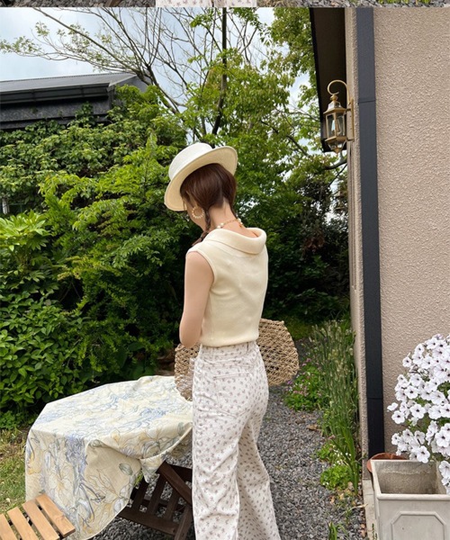 leune（ルネ）の「Vネックニットベスト（ベスト・レディース・アイボリー/ブラック・FREE）」の5枚目の写真