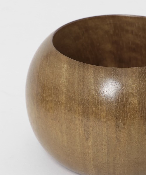 KBF（ケイビーエフ）の「ラウンドウッドバングル（ブレスレット・レディース・ブラウン/ナチュラル・ONE）」の9枚目の写真