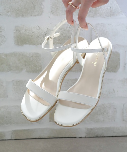 chocolates（チョコラテス）の「ストラップ ローヒールサンダル【日本製】（サンダル・レディース・ピンク/ブラウン系/ホワイト/ブラック・S/M/L/LL）」の2枚目の写真