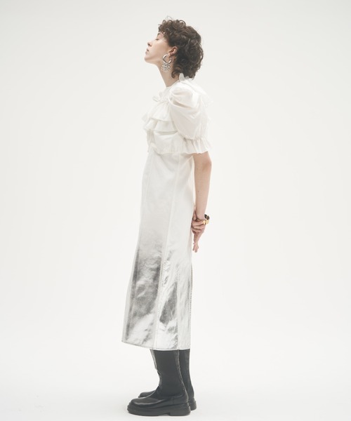 MECRE（メクル）の「アシンメトリーデザインショートボレロ（カーディガン/ボレロ・レディース・ブラック/ホワイト・FREE）」の4枚目の写真