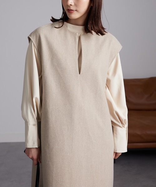 RANAN（ラナン）の「ウールライク深Ｖネックジャンパースカート（ジャンパースカート・レディース・ベージュ系1/ブラック・L/LL/M）」の3枚目の写真