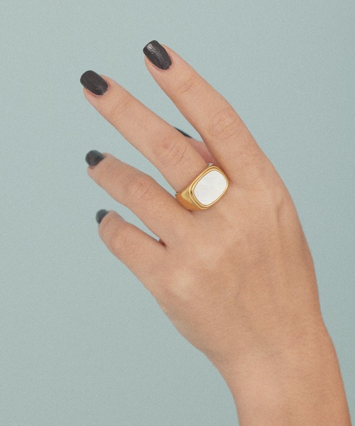 CENE(セネ)の「【CENE】セネ/シェルリング(リング・レディース・ゴールド系その他2/ゴールド系その他・#13/#11/#9)」の2枚目の写真