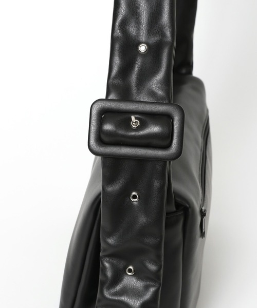 LOWRYS FARM(ローリーズファーム)の「ナカワタフラップショルダーBAG 974765(ショルダーバッグ・レディース・ホワイト/ブラック/パープル・FREE)」の8枚目の写真