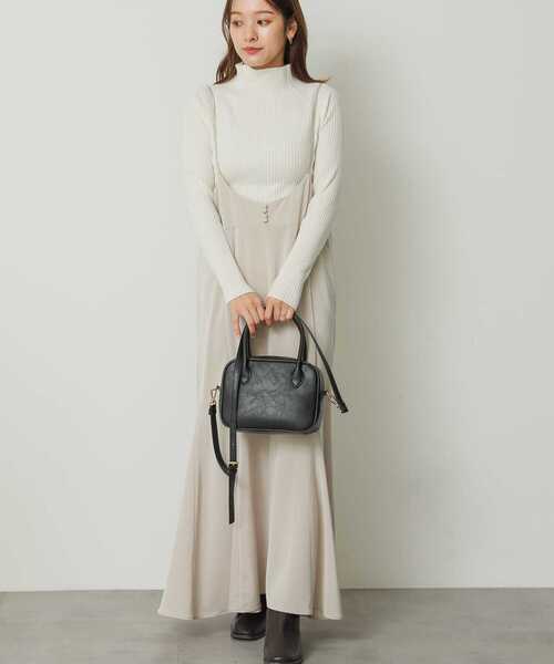 SENSE OF PLACE by URBAN RESEARCH（センスオブプレイスバイアーバンリサーチ）の「サテンキャミワンピース（ワンピース・レディース・グリーン/ライトベージュ/ブラック・ONE/S）」の4枚目の写真