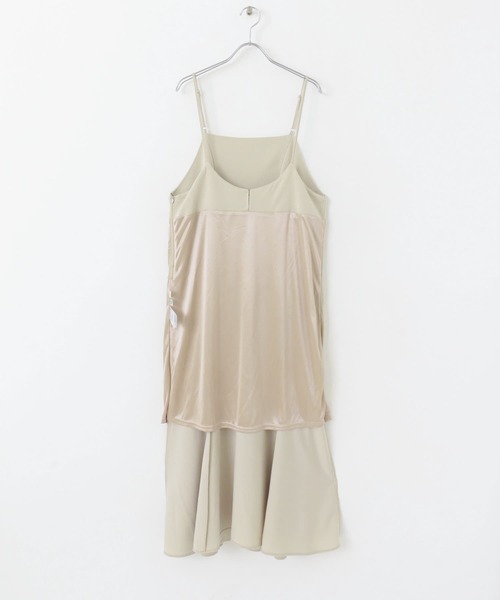 SENSE OF PLACE by URBAN RESEARCH（センスオブプレイスバイアーバンリサーチ）の「サテンキャミワンピース（ワンピース・レディース・グリーン/ライトベージュ/ブラック・ONE/S）」の19枚目の写真