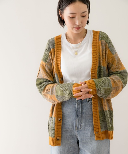 URBAN RESEARCH Sonny Label（アーバンリサーチサニーレーベル）の「『洗濯可』幾何学柄ジャガードカーディガン（カーディガン/ボレロ・メンズ・ベージュ系その他/グリーン系その他/イエロー系その他・LARGE/MEDIUM）」の3枚目の写真