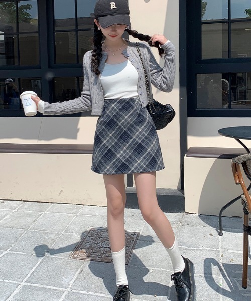 LAC-VERT（ラック・ヴェール）の「裏地パンツ付きチェックスカート（スカート・レディース・ブラウン/グレー・S/M）」の18枚目の写真