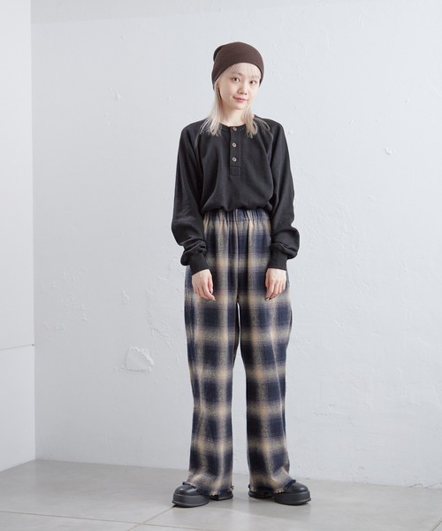 WHIMSIC(ウィムジック)の「【UNISEX】ニットビーニー(ニットキャップ/ビーニー・メンズ・チャコールグレー/ブラウン/ブラック・FREE)」の14枚目の写真