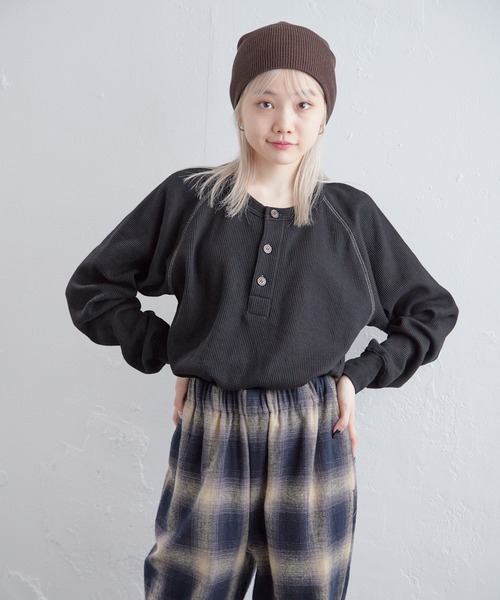 WHIMSIC(ウィムジック)の「【UNISEX】ニットビーニー(ニットキャップ/ビーニー・メンズ・チャコールグレー/ブラウン/ブラック・FREE)」の12枚目の写真