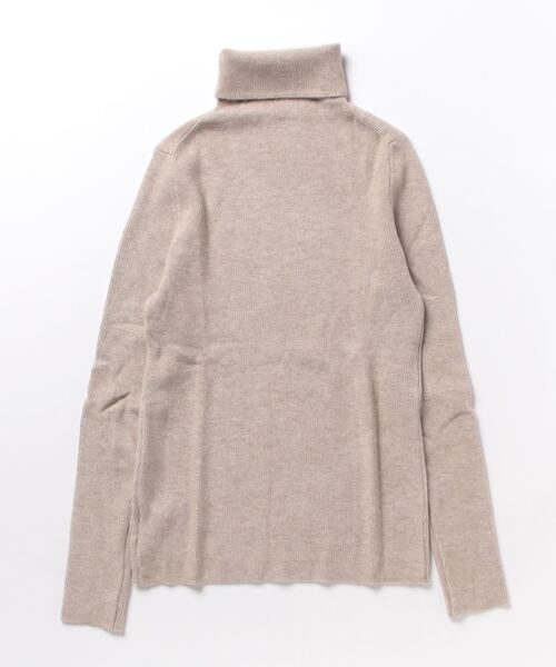 aimoha（アイモハ）の「シンプルタートルネックニット（ニット/セーター・レディース・チョコ/ダークグレー/レッド/グレー/キャメル/グリーン/ホワイト/ベージュ/ブラック/ネイビー/オフホワイト・FREE）」の12枚目の写真