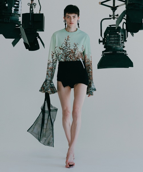 NON TOKYO(ノントーキョー)の「PRINT RIB FLARE SLEEVE C/S(Tシャツ/カットソー・レディース・ライトブルー/マルチ/カラフル・FREE)」の4枚目の写真