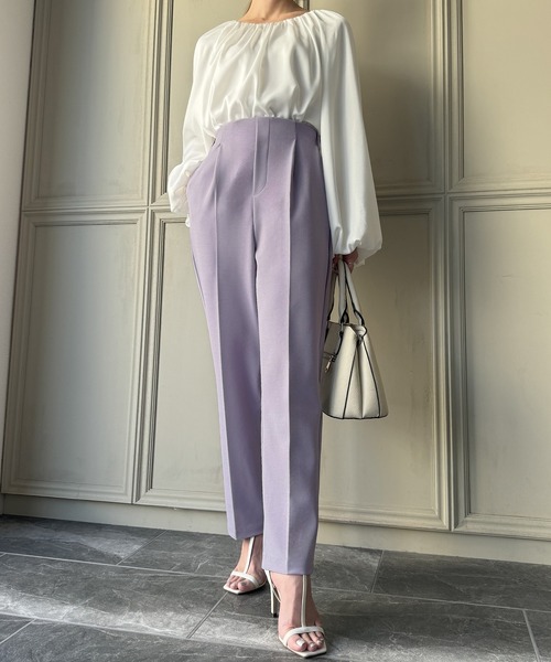 JUNOAH（ジュノア）の「ジョーゼットタックパンツ（スラックス・レディース・パープル/ベージュ/グリーン/ブラック/ラベンダー・MEDIUM/LARGE）」の5枚目の写真