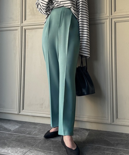 JUNOAH（ジュノア）の「ジョーゼットタックパンツ（スラックス・レディース・パープル/ベージュ/グリーン/ブラック/ラベンダー・MEDIUM/LARGE）」の15枚目の写真