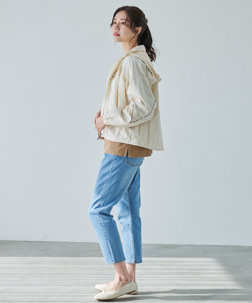 Arnold Palmer（アーノルドパーマー）の「パーマーチェック パイピングギャザー ジャケット（ナイロンジャケット・レディース・ブラック/アイボリー/ライトベージュ・S/M/L）」の15枚目の写真