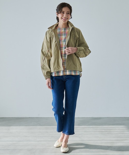 Arnold Palmer（アーノルドパーマー）の「パーマーチェック パイピングギャザー ジャケット（ナイロンジャケット・レディース・ブラック/アイボリー/ライトベージュ・S/M/L）」の9枚目の写真