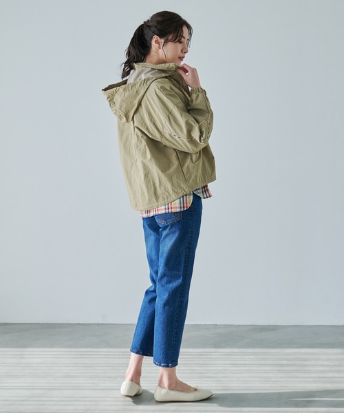 Arnold Palmer（アーノルドパーマー）の「パーマーチェック パイピングギャザー ジャケット（ナイロンジャケット・レディース・ブラック/アイボリー/ライトベージュ・S/M/L）」の22枚目の写真